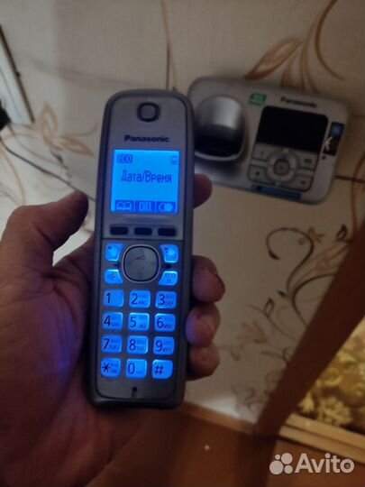 Радиотелефон Panasonic с автоответчиком