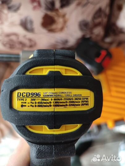 Шуруповёрт для ледобура dewalt DCD 996