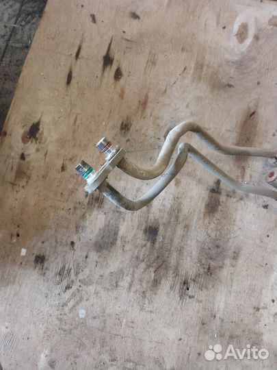 Трубки гур Peugeot 308