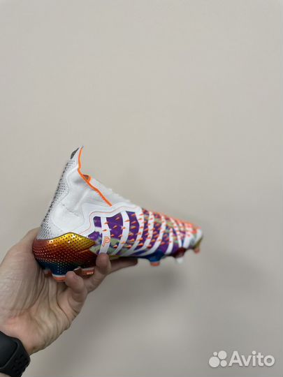 Детские футбольные бутсы Adidas Predator