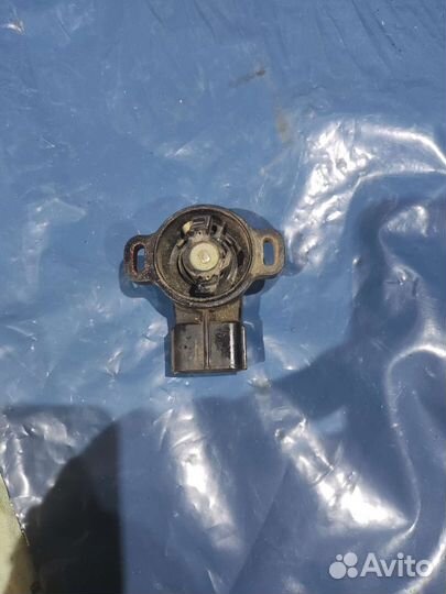 Датчик положения дроссельной заслонки мазда 626