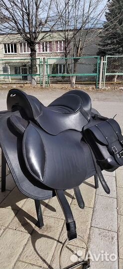 Седло для лошади
