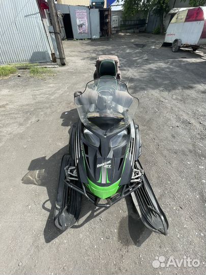 Продам снегоход Arctic Cat Bearcat Z1 XT