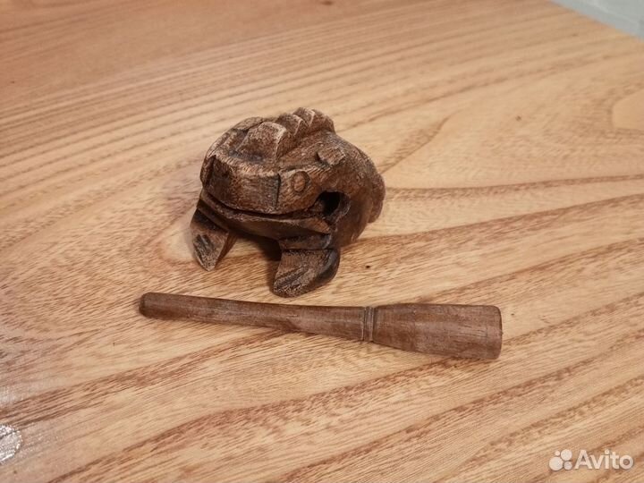 Сувенир- жаба, исполняющая желания