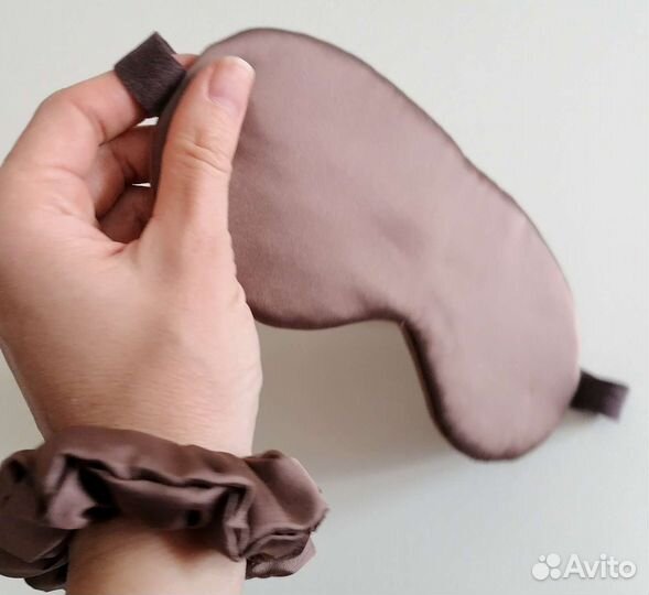 Шелковая маска для сна