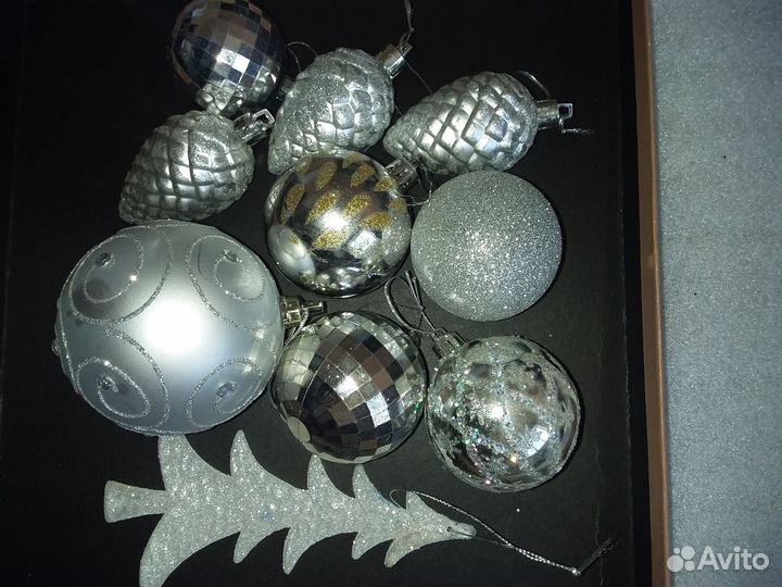 Елочные игрушки