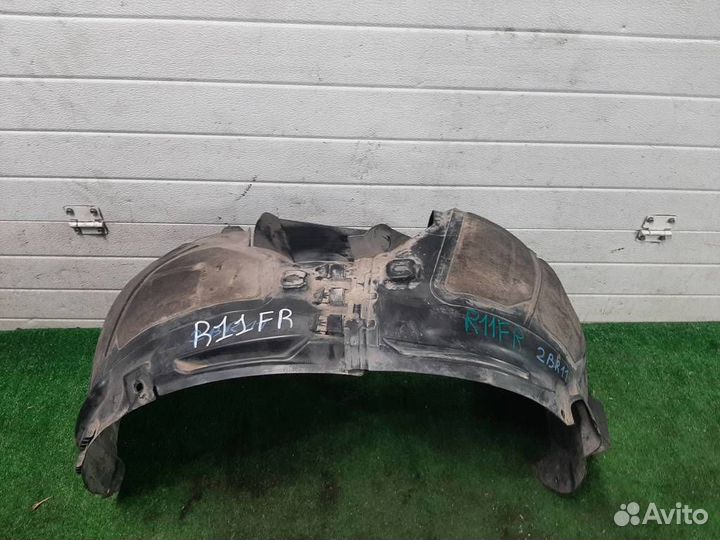 Подкрылок передний правый Opel Zafira C 2014