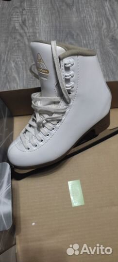 Коньки для фигурного катания профессиональные