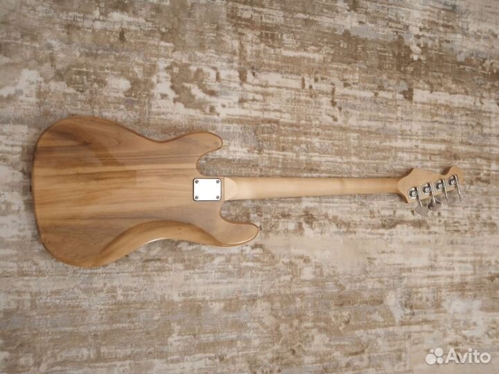 Бас гитара fabio + комбик