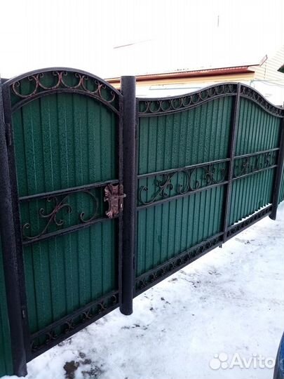 Кованные ворота и калитка