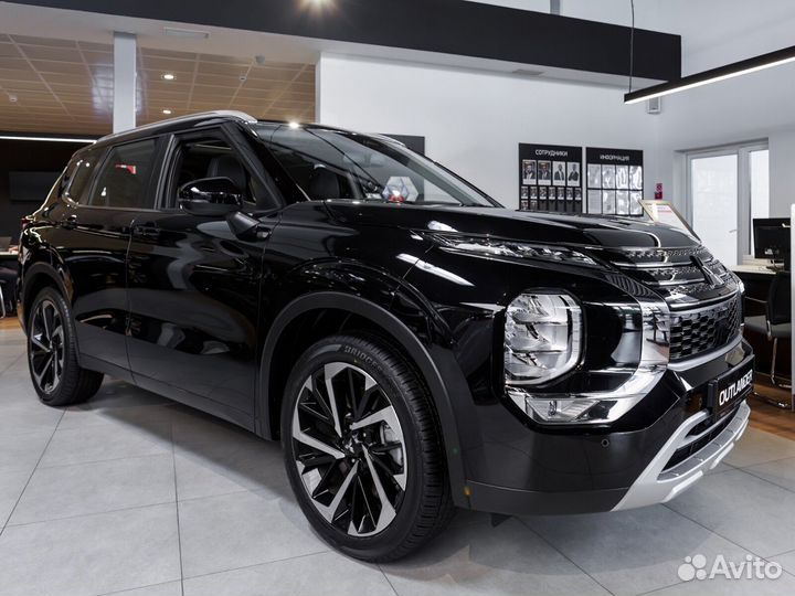 Mitsubishi Outlander 2.5 CVT, 2023