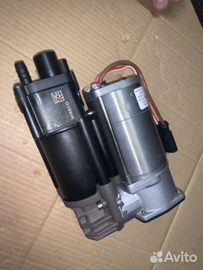 Компрессор пневмоподвески BMW X5 F15 X6 F16