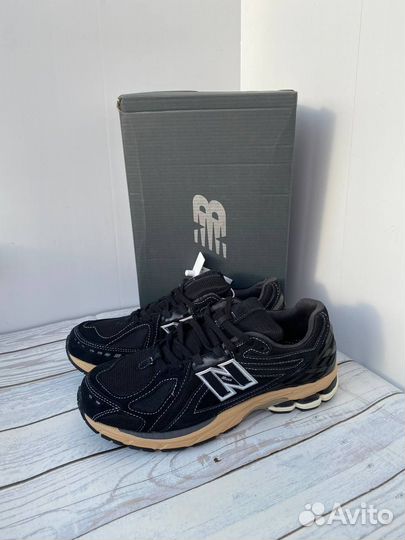 New balance 1906r