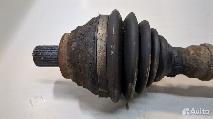 Полуось правая передняя Volkswagen Jetta 5