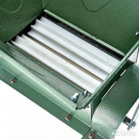 Дробилка механическая для винограда дв-3