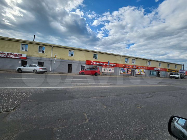 Торговая площадь, 65 м²