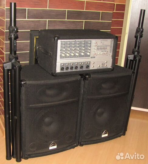 Колонки Wharfedale 1200W Микшер-усилитель Штативы