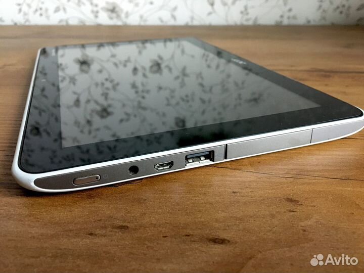 Планшет Acer Iconia Tab A210