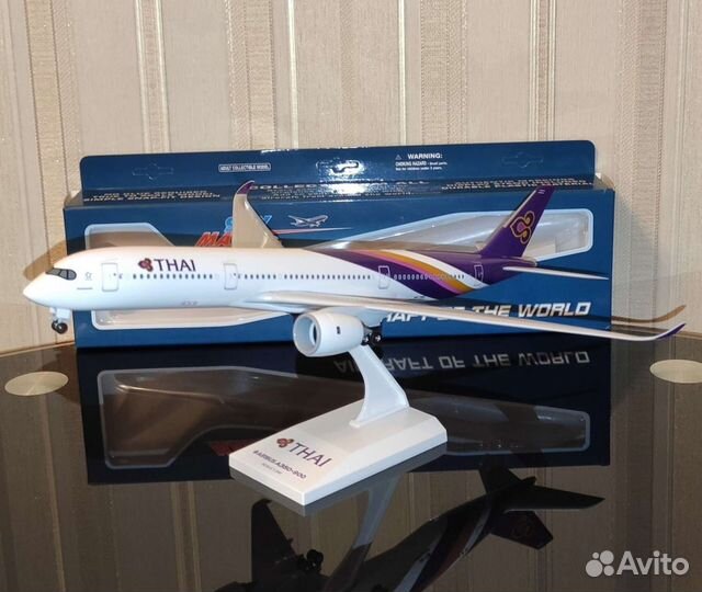 Модель самолёта Airbus A350-900