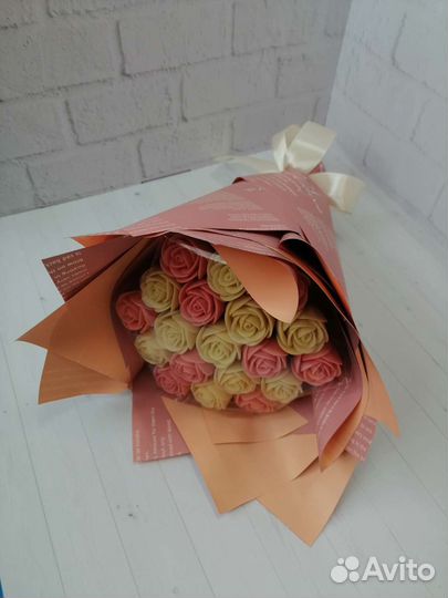 Съедобный букет из 19 шоколадных роз