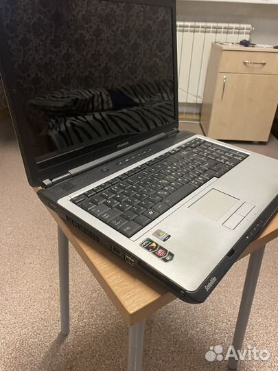 Ноутбук toshiba