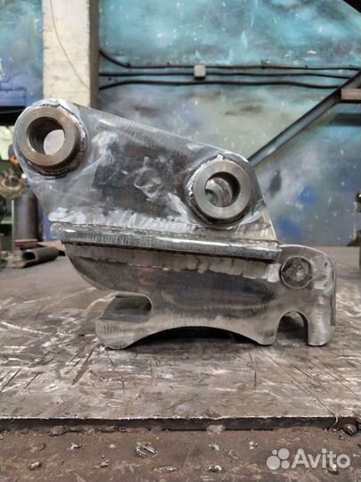 Быстросъем на мини экскаватор