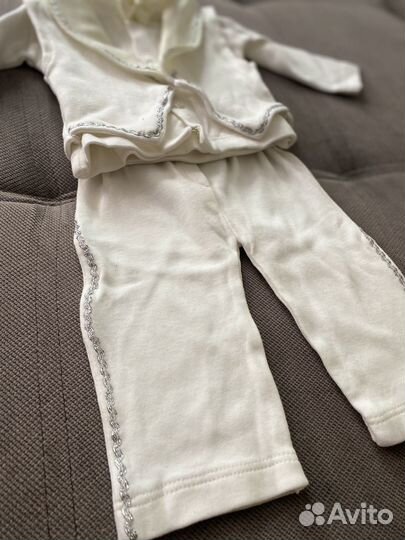 Комтюм на выптску