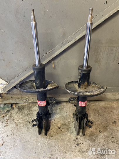 Стойки перед tucson 2004-2010