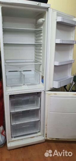 Холодильник Indesit sb 200