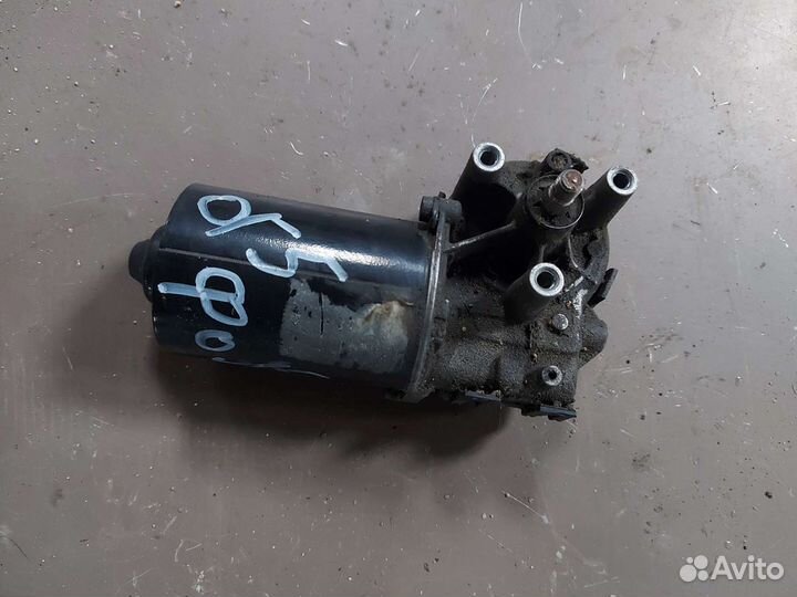 Моторчик дворников на Volkswagen Passat B5