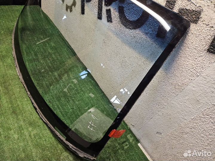 Стекло лобовое на Focus 1 KMK