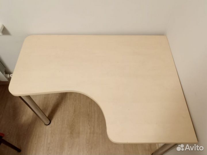 Стол письменный (офисный)