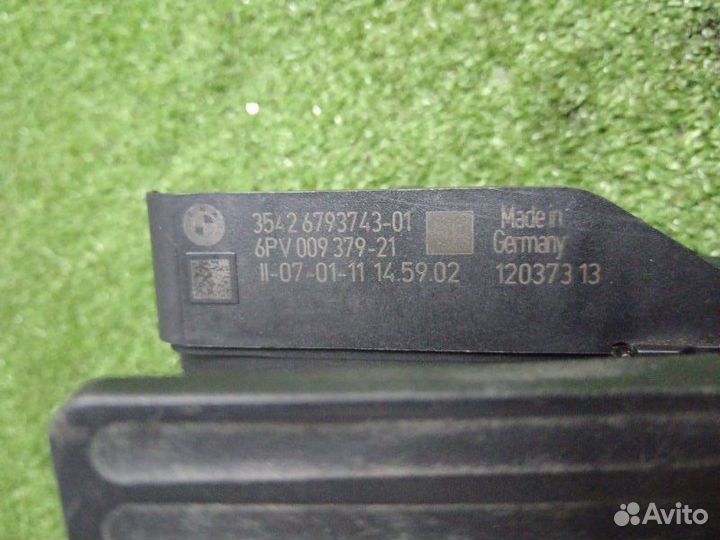 Педаль газа Bmw X1 E84 N47D20C 75397700 2011