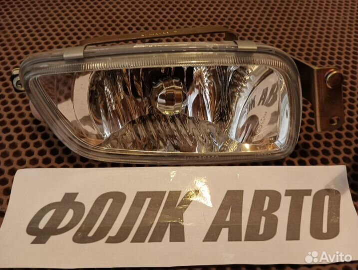 Фара противотуманная Mitsubishi Pajero 3 стекло