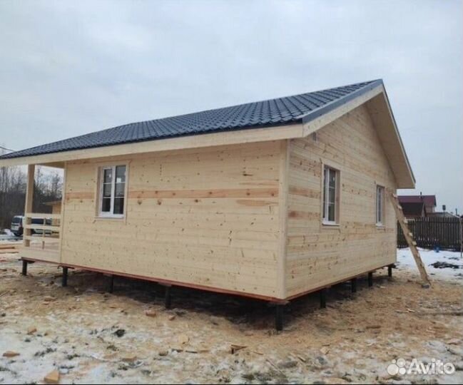 Каркасный дачный домик8х8