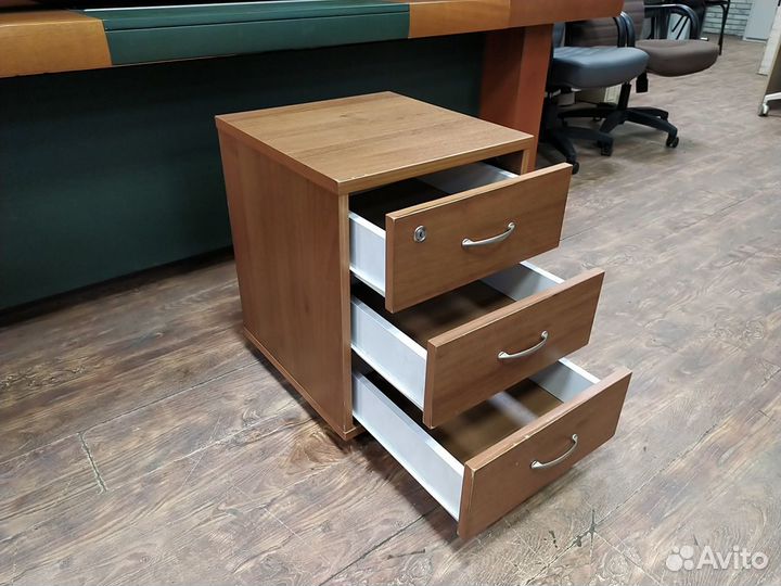 Тумба подкатная 3 ящ. б/у 43х45х58 09251-орт