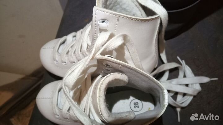 Коньки фигурные Graf Montana Gold 28