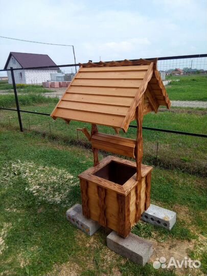 Колодец декоративный