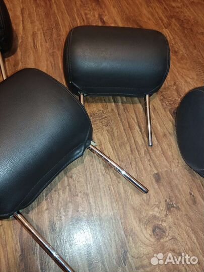 Подголовники комплект