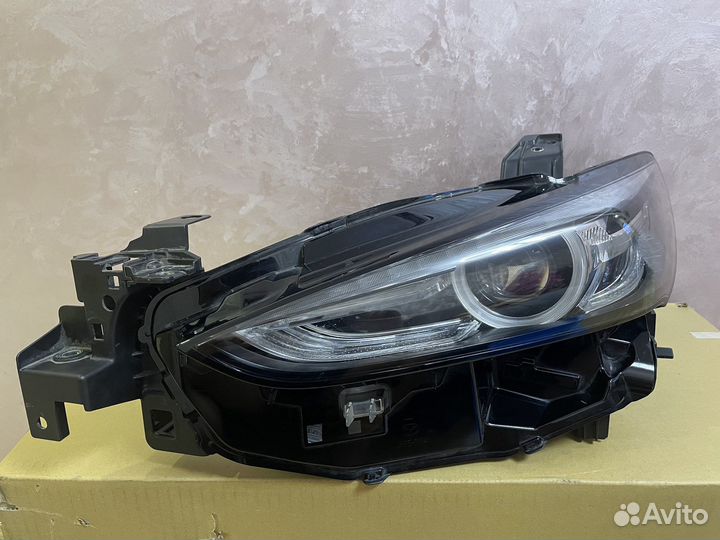Фара передняя левая mazda 6 gsj451041b