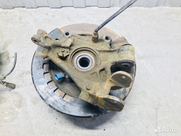 Кулак поворотный задний Porsche Cayenne 955