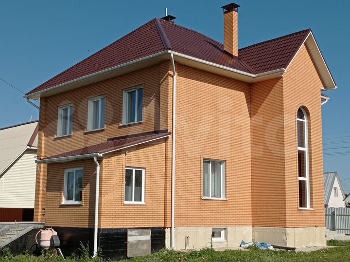 Коттедж 257,2 м² на участке 11,2 сот.