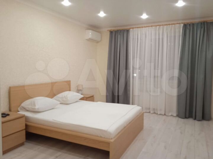 1-к. квартира, 56 м², 1/8 эт.