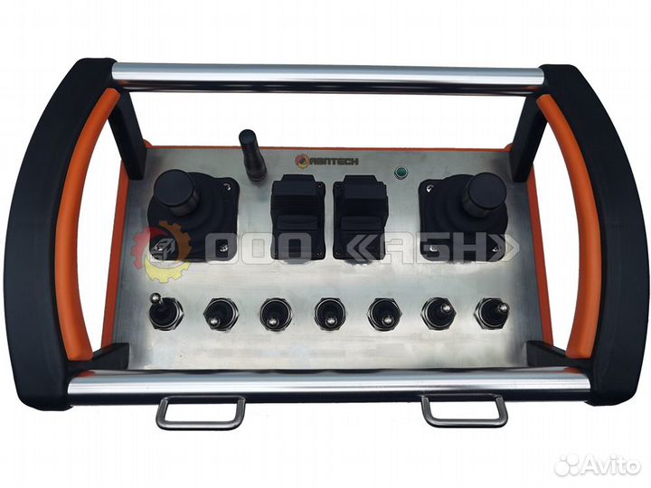 Пульт гусеничного экскаватора Case