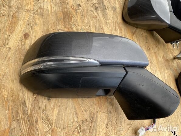 Зеркало правое Тойота рав 4 ха 50 Toyota RAV 4