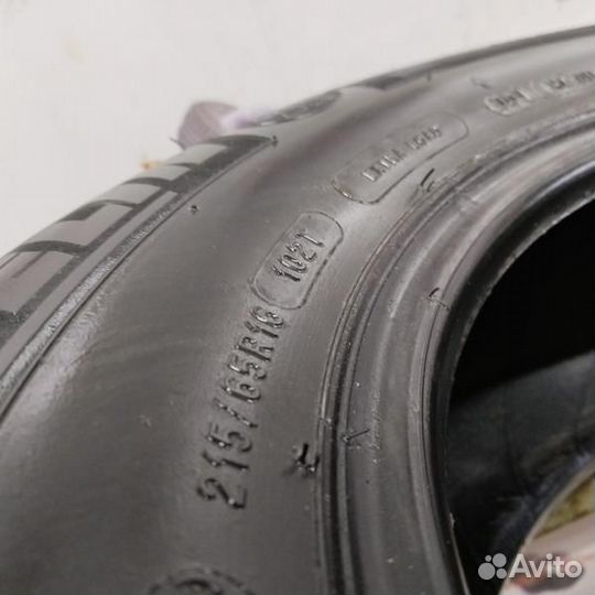 Michelin X-Ice North 3 215/65 R16