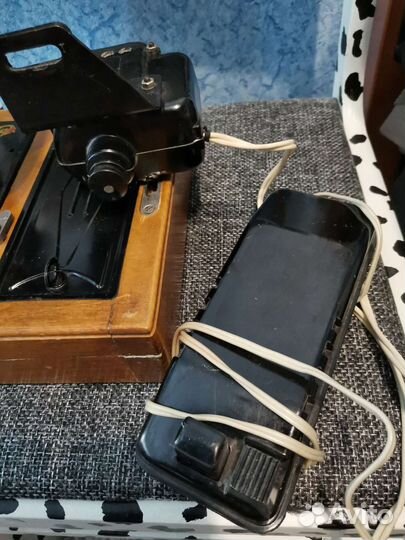 Швейная машинка Подольск с электроприводом