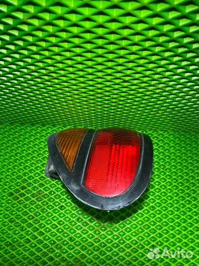 Фонарь задний левый Renault Laguna 1