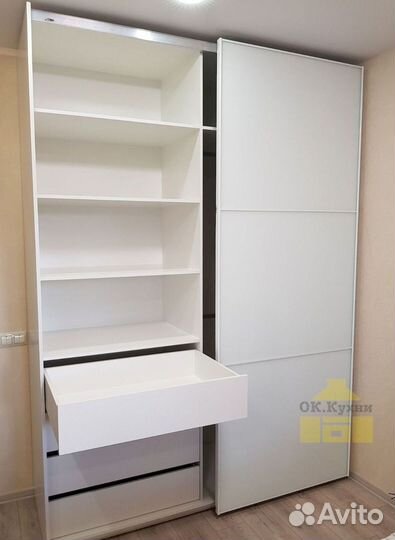 Шкаф в прихожую