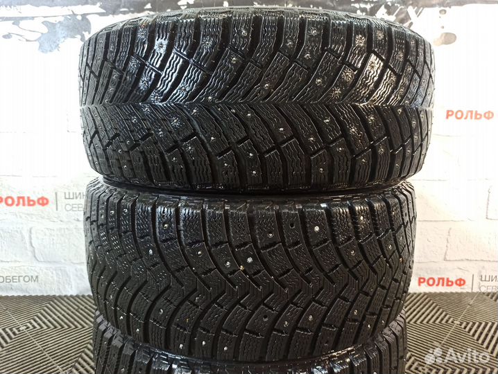 Michelin X-Ice North 4 225/45 R17 94T